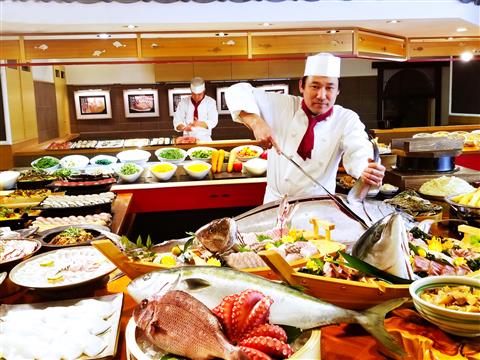 1泊目アオアヲナルトリゾート　夕食バイキング